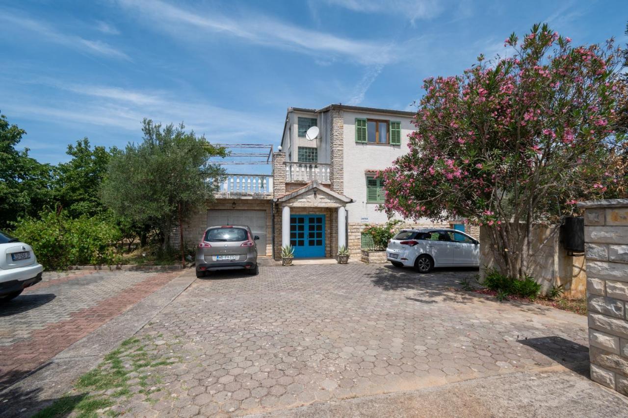 Apartments And Rooms By The Sea Mrljane, Pasman - 327 Neviđane 外观 照片